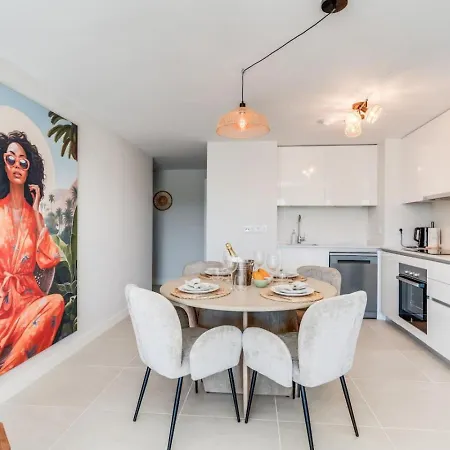 Aranya - Stylish Apt. With Great Views Estepona